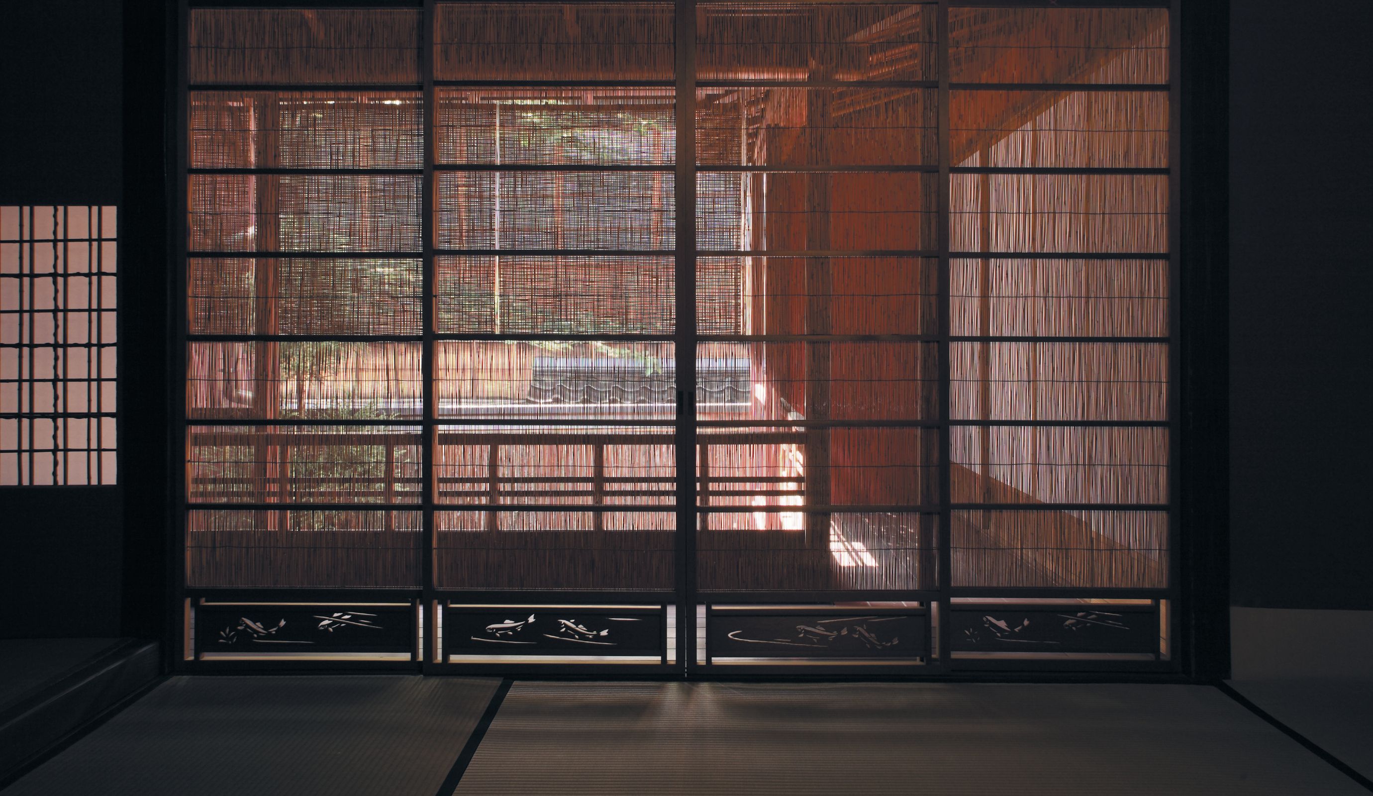 町屋金沢菊乃や2階、和室から見える縁側